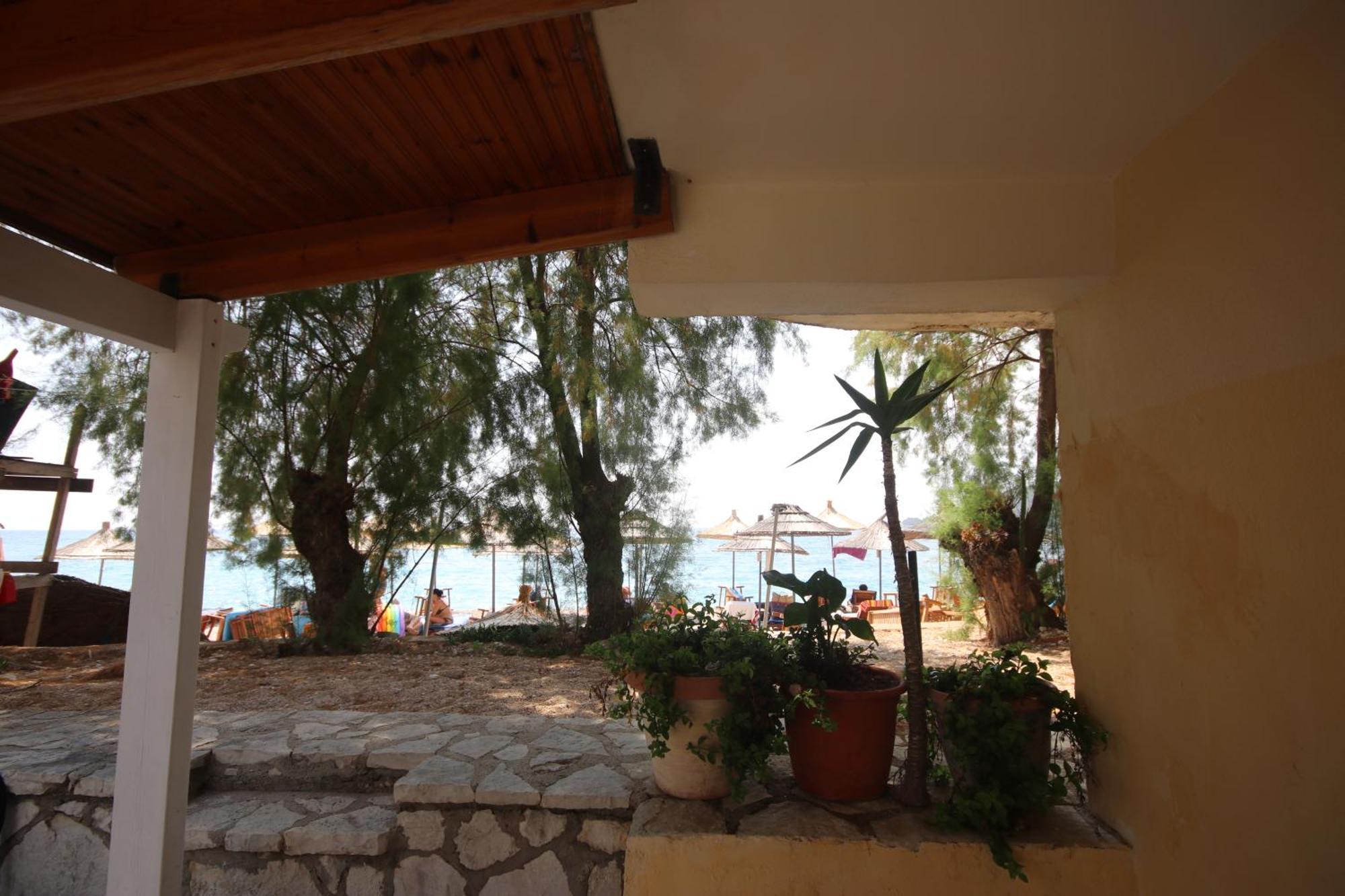 Hotel Potami Beach - Mondi Goro Химара Экстерьер фото
